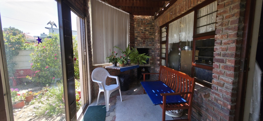 3 Bedroom Property for Sale in Fraaiuitsig Western Cape